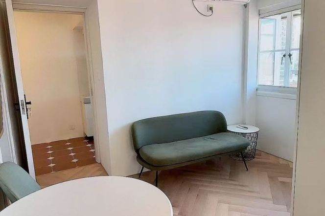 Cute bright 1BR APT Elevator Yueyang Rd 8.6k