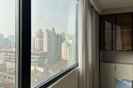 Super close to Shangsheng New Town, 80 sqm, large 1-bedroom, with excellent lighting.