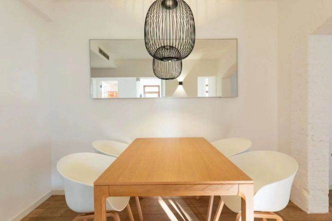 Yuyuan Residence — Spacious 2BR in Historic District