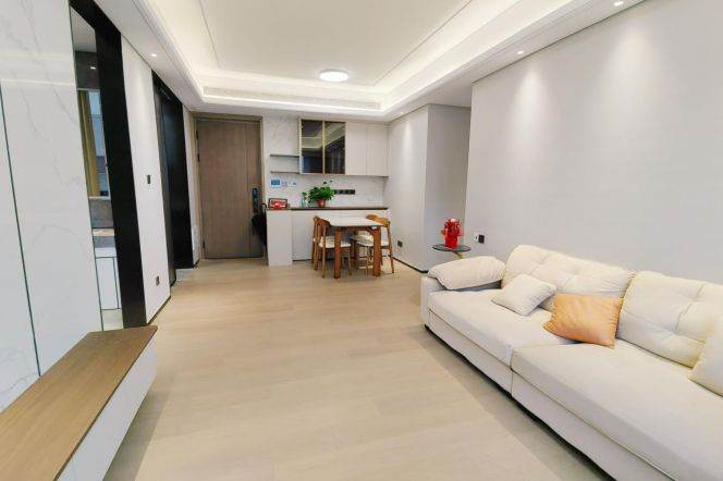 Modern compound 3 br with floor heating  ,4 mins walking to Wellington shanghai. L 6/8/11