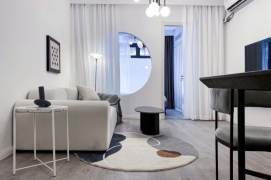 jiangsu rd station one bedroom