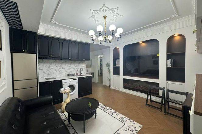 10k Clean 2BR Nr Wuning Rd.line13/14 close to Suzhou Creek