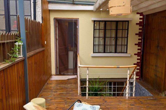 2+1 Rooms, 3 Baths with Terrace, Floor Heating, 180 sqm @ Jiangsu rd station L2&11