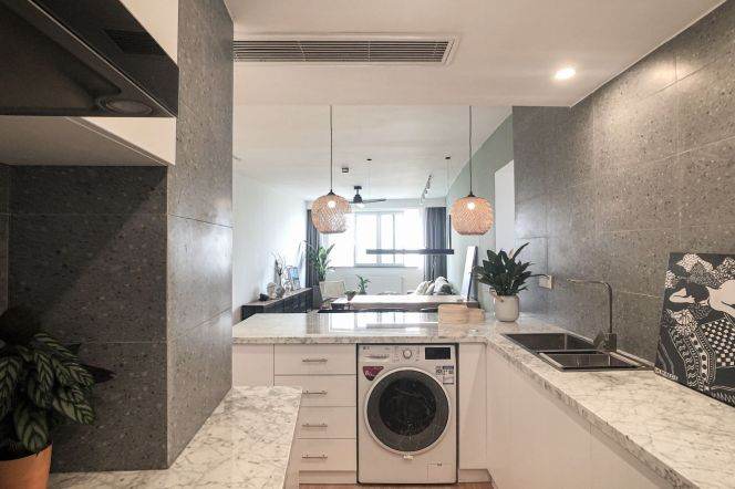 2 Brs, 2 Baths with Central ac/Wall Heating/Oven, 120 sqm @ Jiangsu metro L2&11