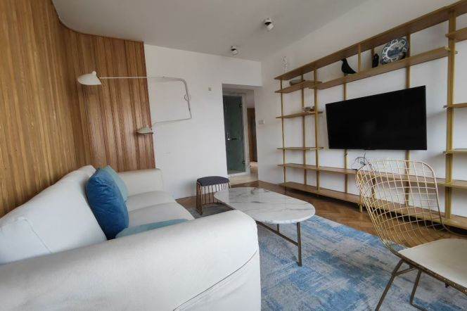 Elevator 1br-Yuyuan Road-6 minutes away from Line 2/7/14-Jing'an Temple