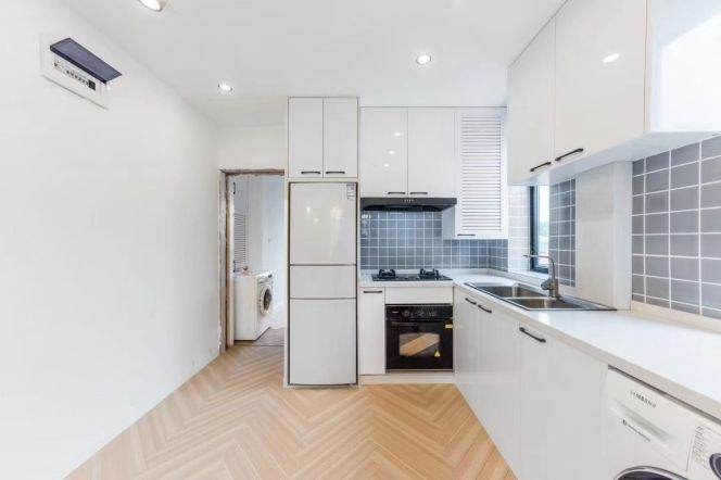 Bright 1br with Floor heating near Line 10 Shanghai Library