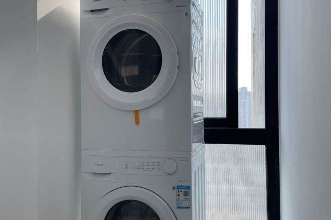 High End Compound/Big 2Br 120Sqm /Balcony/Wuning rd Metro L13&14