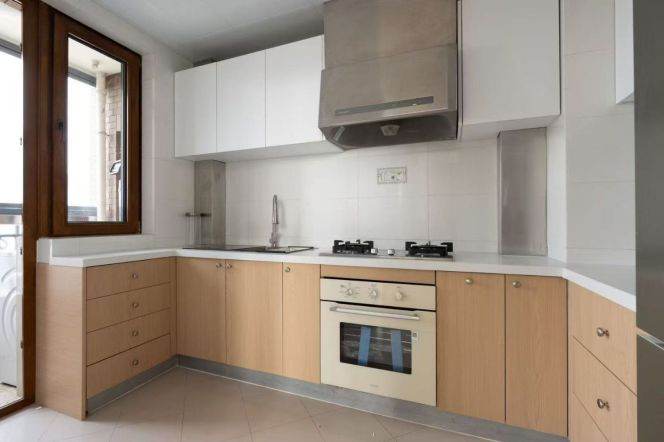 Modern 2brs with balcony and floor heating  in Gubei