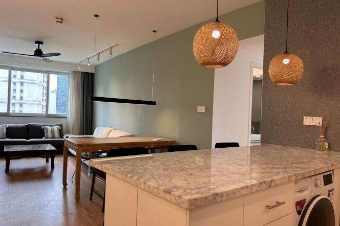 Jiangsu rd metro L2/11 | Highrise 2br-2bathr + wall heating | Good compound