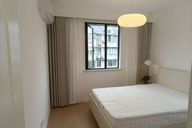  Renovated 1br old apt in Putuo L3/4/13/15