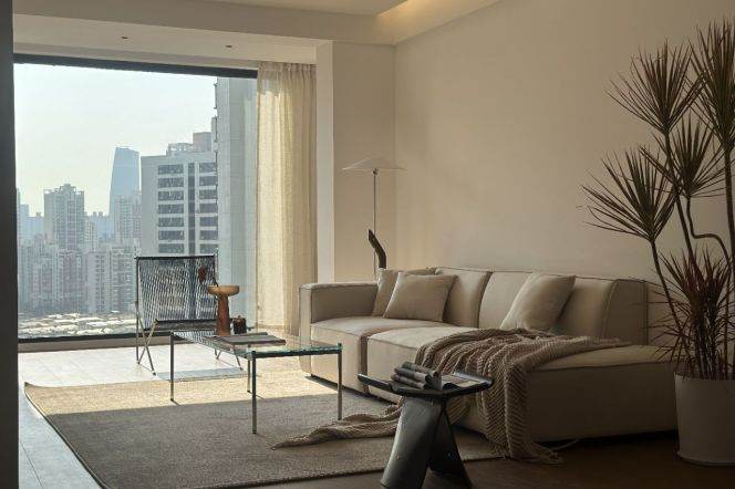 Super modern 2BR 110m² High-Floor Next to Caoyang Rd Station