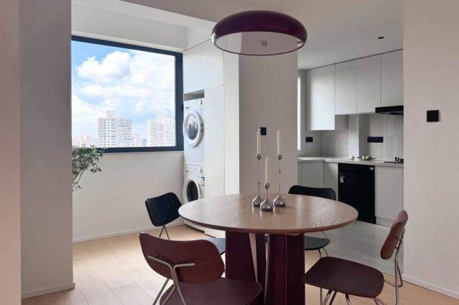 Sunlit 3BR 2BA High-Floor Residence nr IMAGO Mall/Caoyang Rd