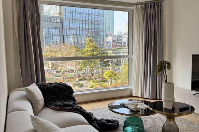 Bright &Charming&Modern 3Br-2bath flat + Open view + Heating / Jeffre Garden