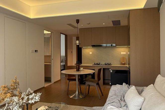 2 Brs, 1 Living room with Floor heating/Central ac/Oven/Dish washer, 100 sqm @ Jiashan metro L9&12