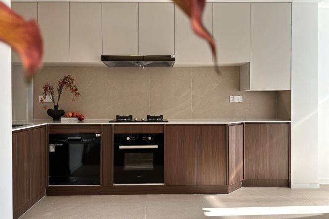 Super modern 2BR 110m² High-Floor Next to Caoyang Rd Station