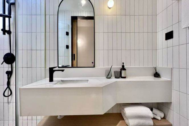 1 Studio convenient to downtown by line 8