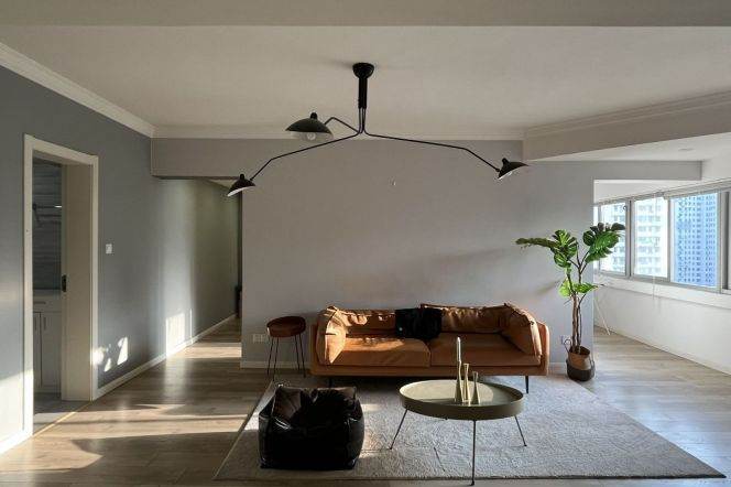 Bright 2 Brs, 1 Living room with Oven/Dryer, 120 sqm @ Wuning metro L13