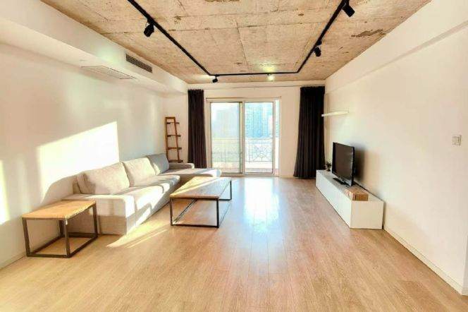 3 Brs, 2 Baths with Open Balcony, Central ac, Floor heating, 150 sqm @ Changshu metro L1&7