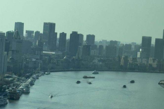 Modern 2brs with floor heating and river view in Lujiauzi