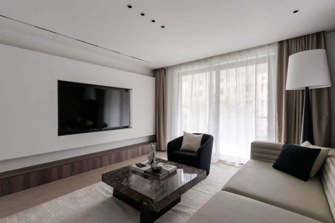 3 Brs, 2 Baths with Open Balcony, Floor heating, Dish washer, Bathtub @ Zhongshan park L2