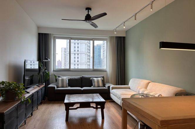 Jiangsu rd metro L2/11 | Highrise 2br-2bathr + wall heating | Good compound