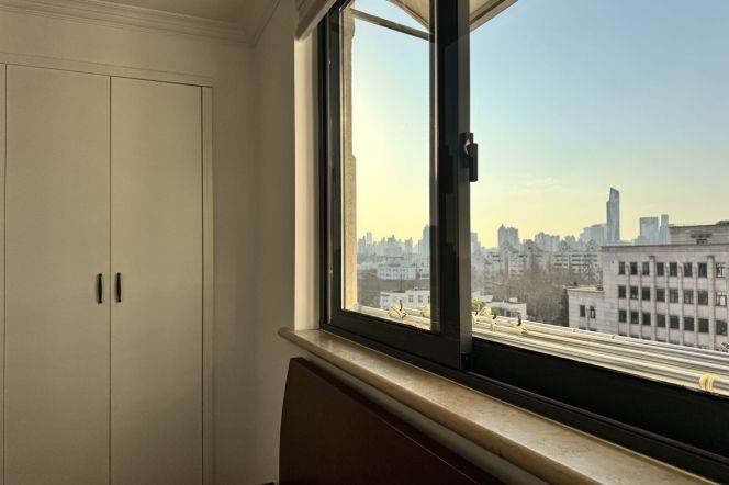 Highrise 2BR Apt + floor heating | Hengshan rd L1 & SH Library L10 | Big balcony