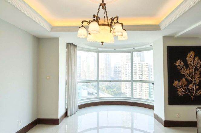 Modern 4brs with balcony beautiful Huang pu river