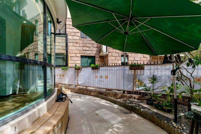 Xujiahui/Hongqiao Rd /3br2bt/central AC/floor heat/garden/oven/dishwasher