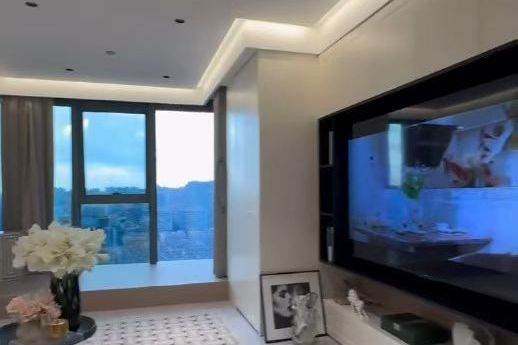 3BR 2BA Duplex | 5-Minute Walk to North Xizang Road Station