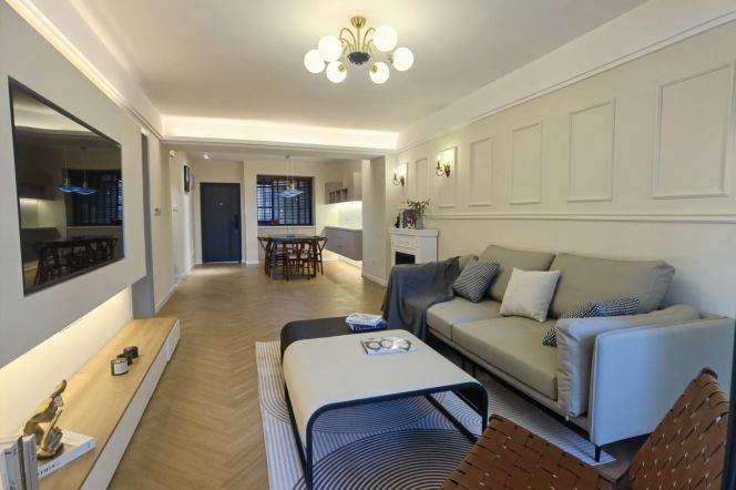 Big living room 1br with Balcony @Jing'an Temple