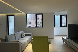 Modern 3brs with floor heating and balcony in Gubei Phase II 