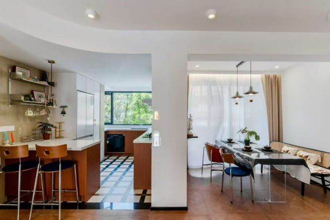 Brand new decoration 3brs with floor heating and garden  in Xujiahui