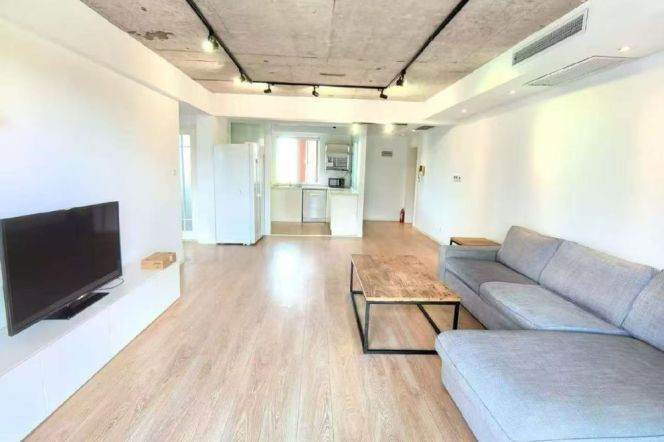 Modern 3brs with balcony and floor heating nearby  Wu kang road