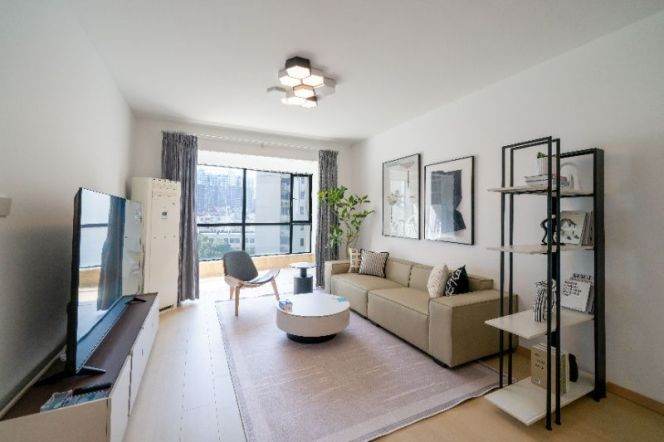 Modern 2brs with balcony and floor heating in Xujiahui,