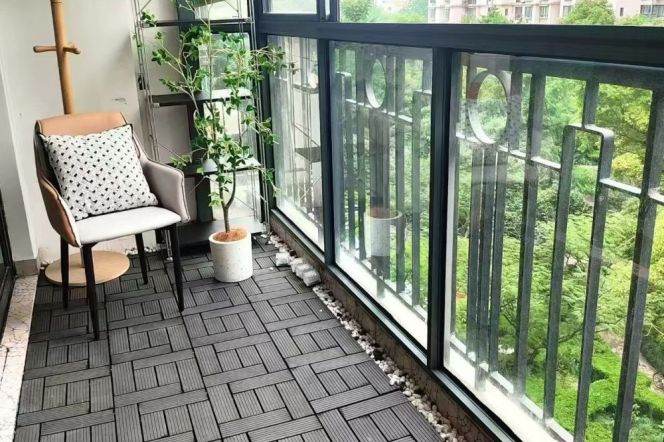 Suzhou river -2beds elevator / family suitable/ balcony/ line 3/4 zhenping road