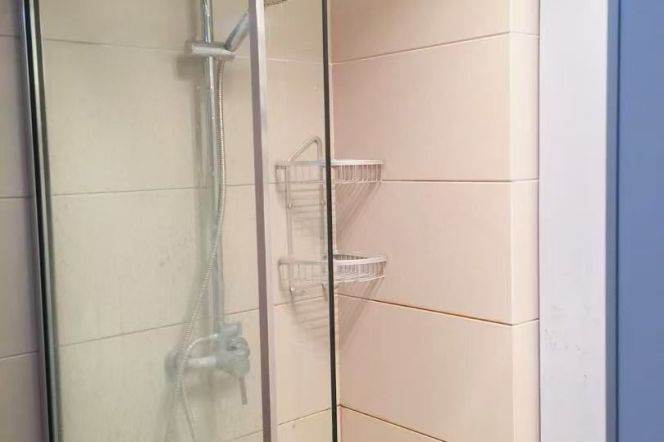 1Studio with elevator near line 7 and Shanghai University can long and shortv term lease