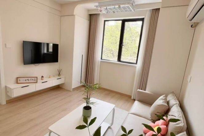 Separate Real 1Br apt L3/4 W YanAn