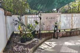 Brand new decoration 3brs with floor heating and garden  in Xujiahui