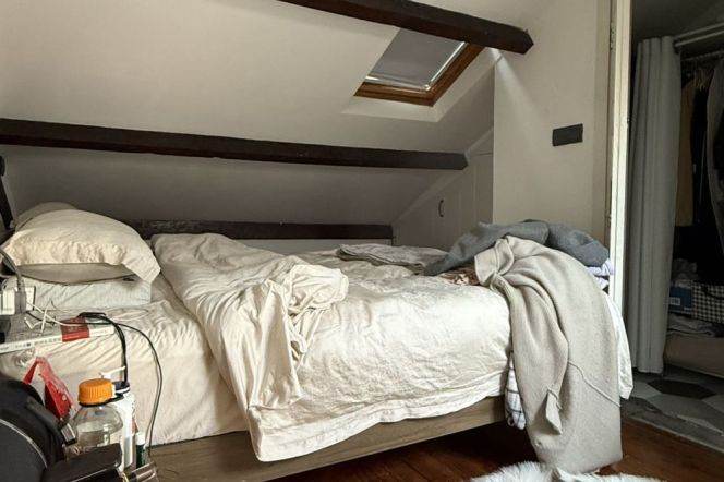 unique 1+1 lane house W.jianguo road