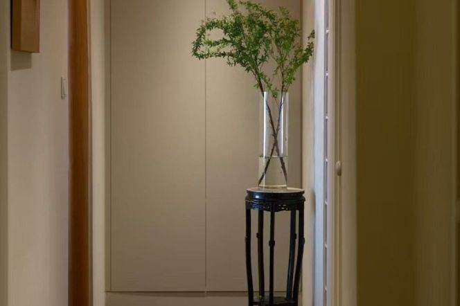 Exceptional 2BR 2BA Old House w/Quality Finishes in Yi Garden/W.Jianguo Rd