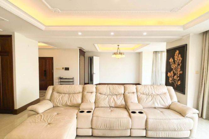 Modern 4brs with balcony beautiful Huang pu river