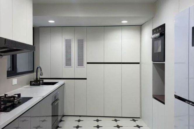 Modern 2brs with floor heating in Jing an temple area,