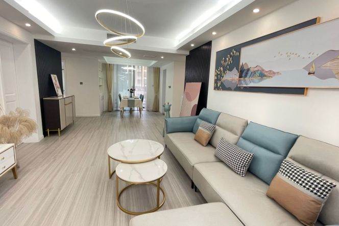 Yili Rd metro/2br2bt/central AC/floor heat/oven