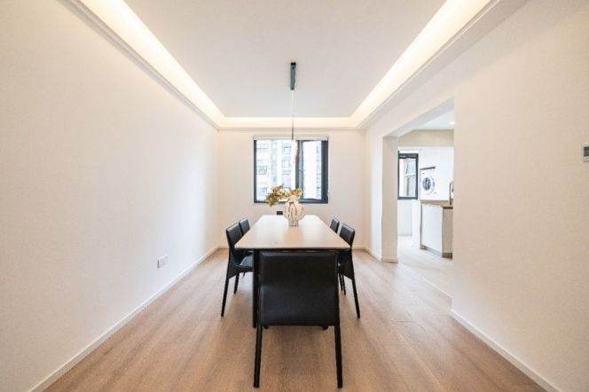 Modern 3brs with floor heating in Xujiahui
