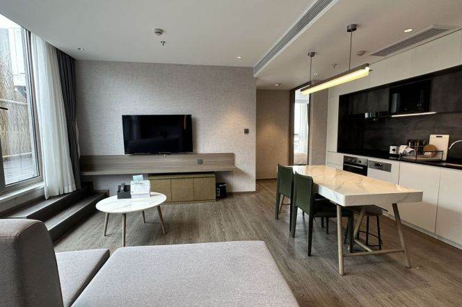 Serviced apt. nearby ECUST campus with exclusive big terrance 