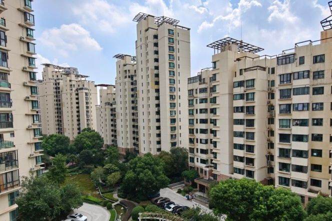 Modern 3brs with floor heating in Xujiahui