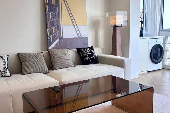 2Bedrooms with Floor heating nearby 'ZhongShan Park ' CBD 18k