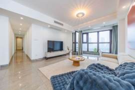 Modern 3Br w. Floor Heating Palace Court 