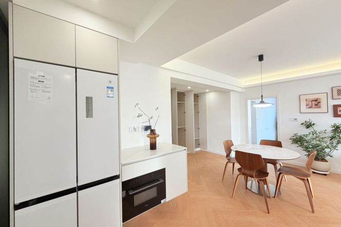 Wuding Rd/Changping Rd  metro/3br2bt/floor heat/dishwasher/oven/outdoor balcony