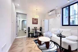 1BR，balcany , Next to Subway4,6 & Malls, Key, 6.7K